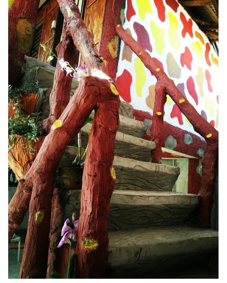 Alona'S Traditional Filipino Home Near 100 Islands Wharf Аламинос Екстериор снимка