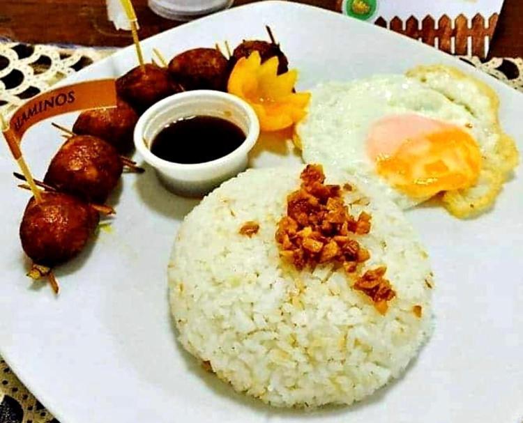 Alona'S Traditional Filipino Home Near 100 Islands Wharf Аламинос Екстериор снимка